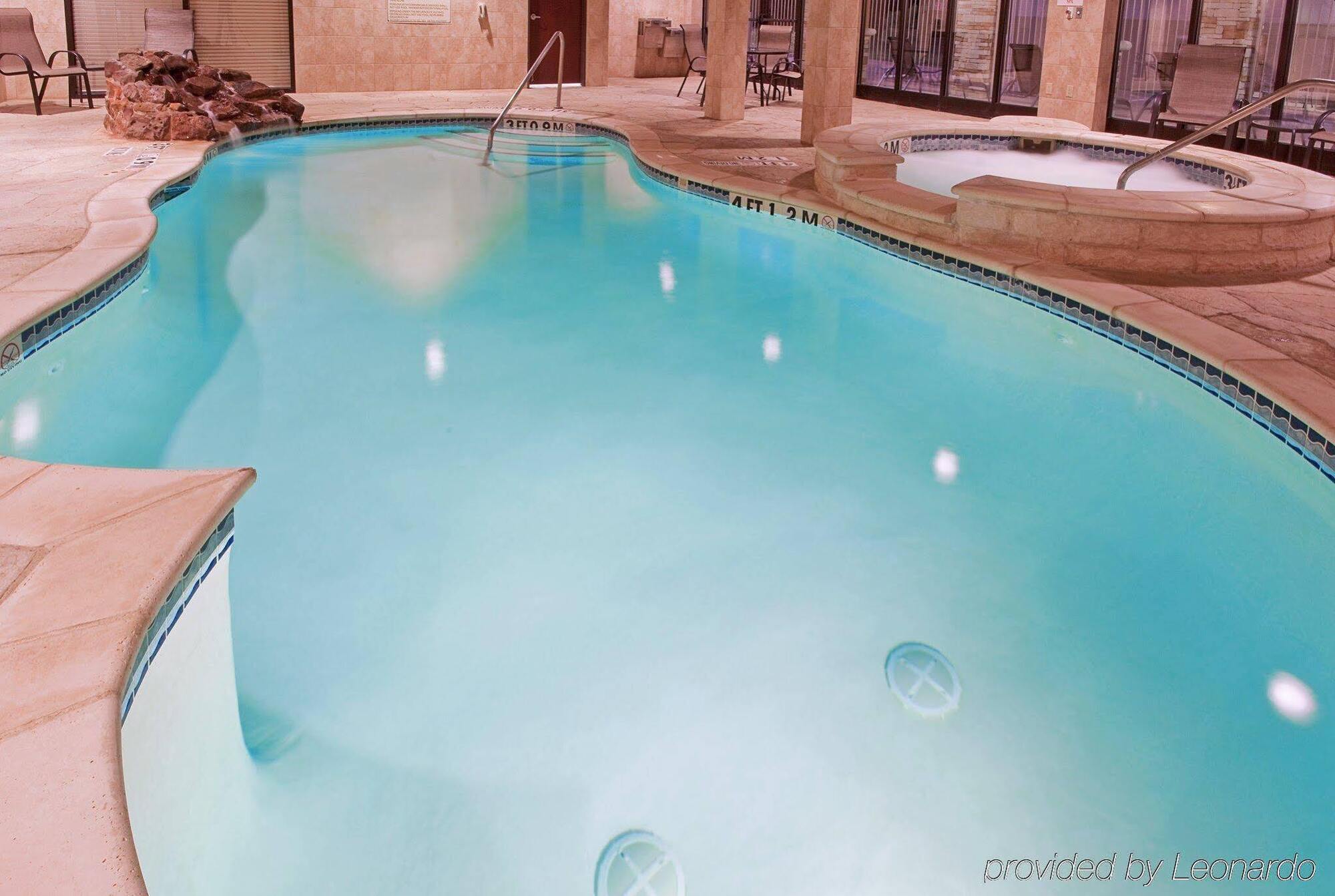 Doubletree By Hilton Fort Worth Fossil Creek Eksteriør billede